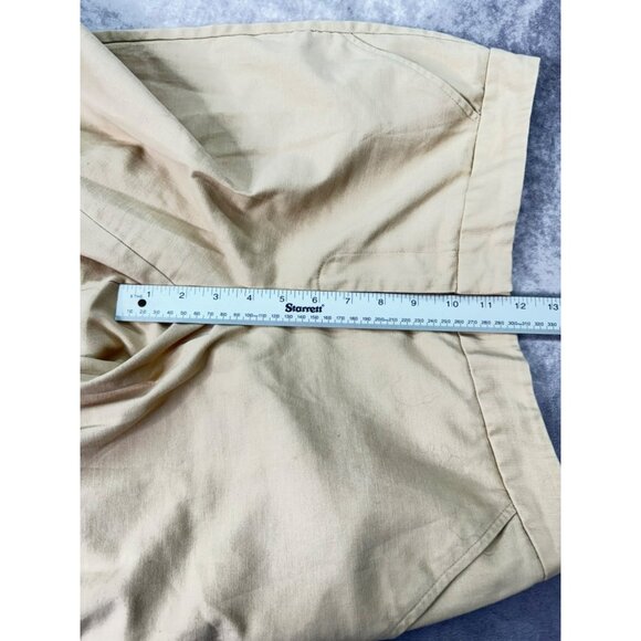 Rafaella Curvy Women's Sz 8 Khaki Bermuda Shorts Front & Back Pockets - Picture 7 of 10